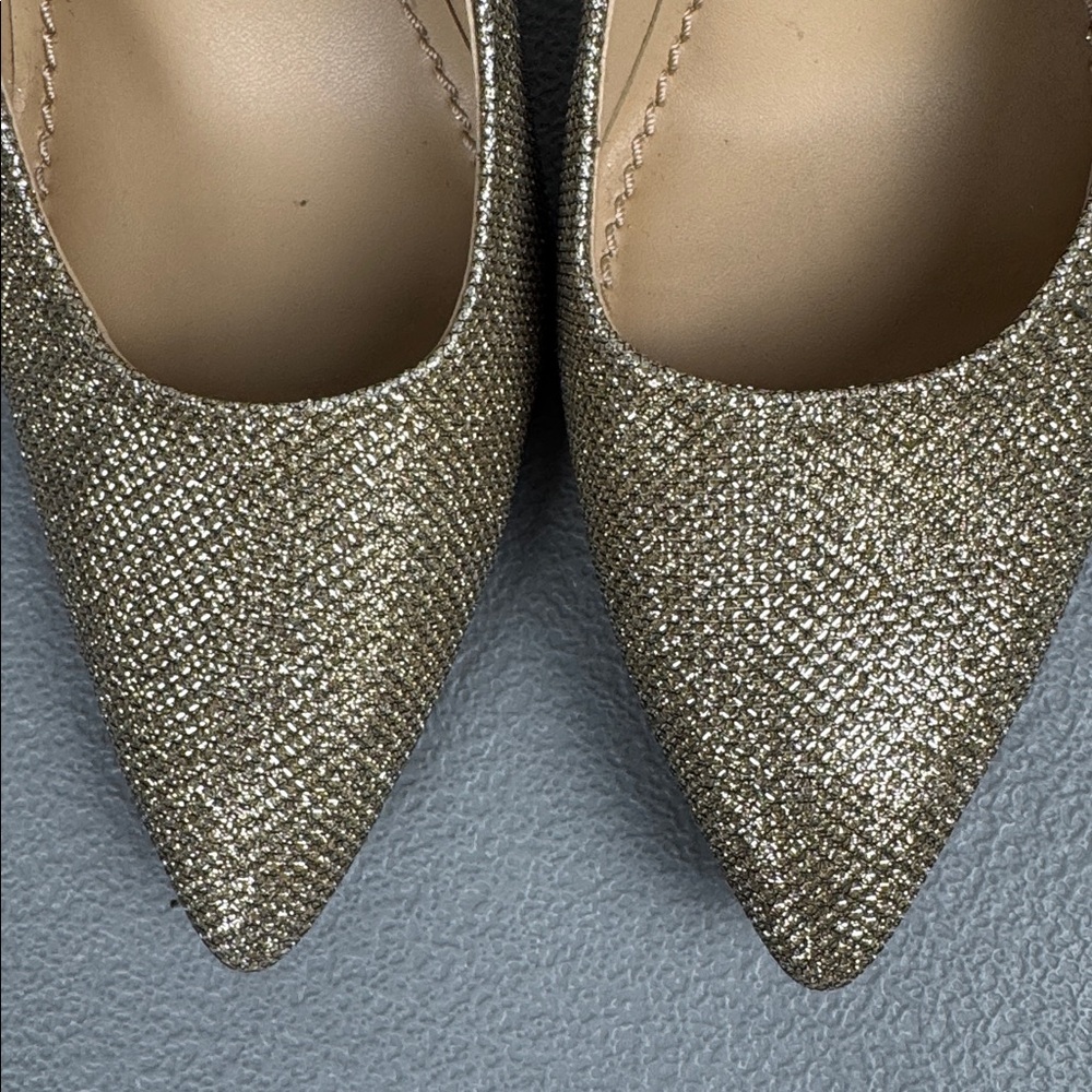 Coach Addie Gold Metallic Pumps. Size 7.5. - Picture 9 of 14